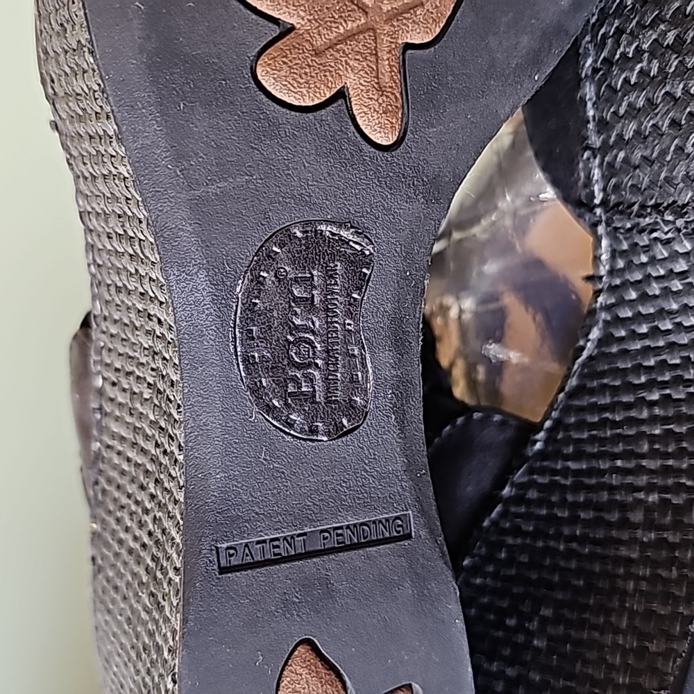 Born Black Wedge Sandals - Picture 9 of 15